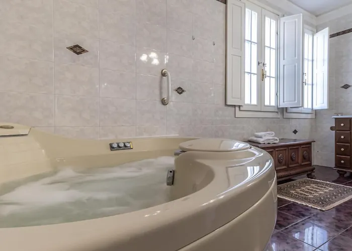 Petrone - Luxury Tra Bologna E Modena - Wi-fi, Biliardo, Jacuzzi Privata *