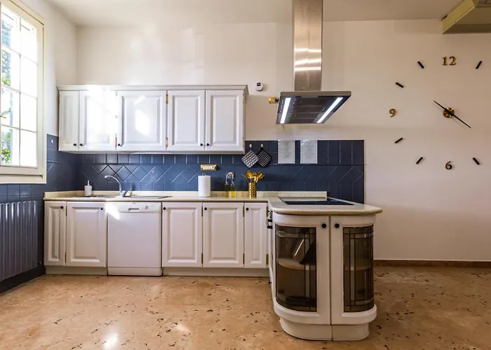 Vila Petrone - Luxury Tra Bologna E Modena - Wi-fi, Biliardo, Jacuzzi Privata