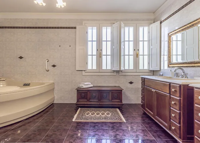 Petrone - Luxury Tra Bologna E Modena - Wi-fi, Biliardo, Jacuzzi Privata