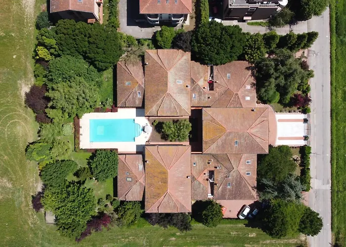 Petrone - Luxury Tra Bologna E Modena - Wi-fi, Biliardo, Jacuzzi Privata Nonantola