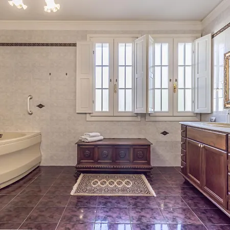 Petrone - Luxury Tra Bologna E Modena - Wi-fi, Biliardo, Jacuzzi Privata