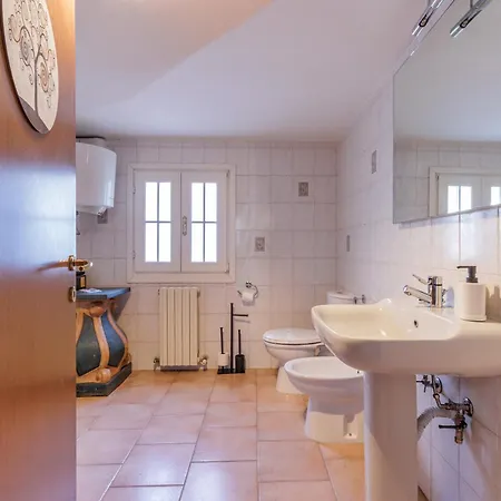 Petrone - Luxury Tra Bologna E Modena - Wi-fi, Biliardo, Jacuzzi Privata