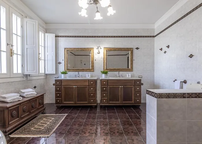 Villa Petrone - Luxury Tra Bologna E Modena - Wi-fi, Biliardo, Jacuzzi Privata *