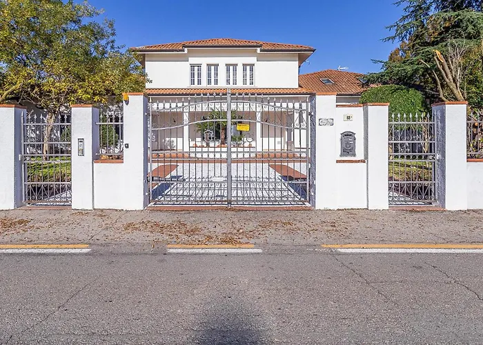 Villa Petrone - Luxury Tra Bologna E Modena - Wi-fi, Biliardo, Jacuzzi Privata