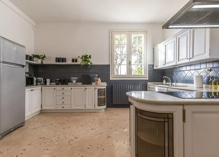 Petrone - Luxury Tra Bologna E Modena - Wi-fi, Biliardo, Jacuzzi Privata