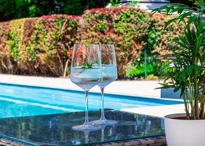 Petrone - Luxury Tra Bologna E Modena - Wi-fi, Biliardo, Jacuzzi Privata * Nonantola