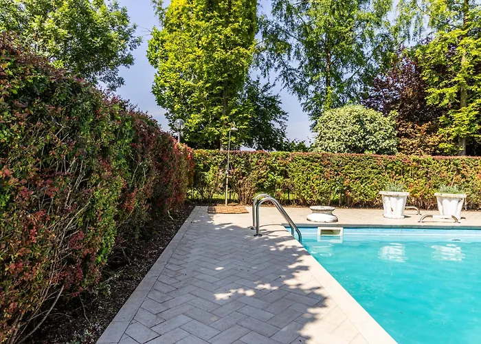 Petrone - Luxury Tra Bologna E Modena - Wi-fi, Biliardo, Jacuzzi Privata Nonantola